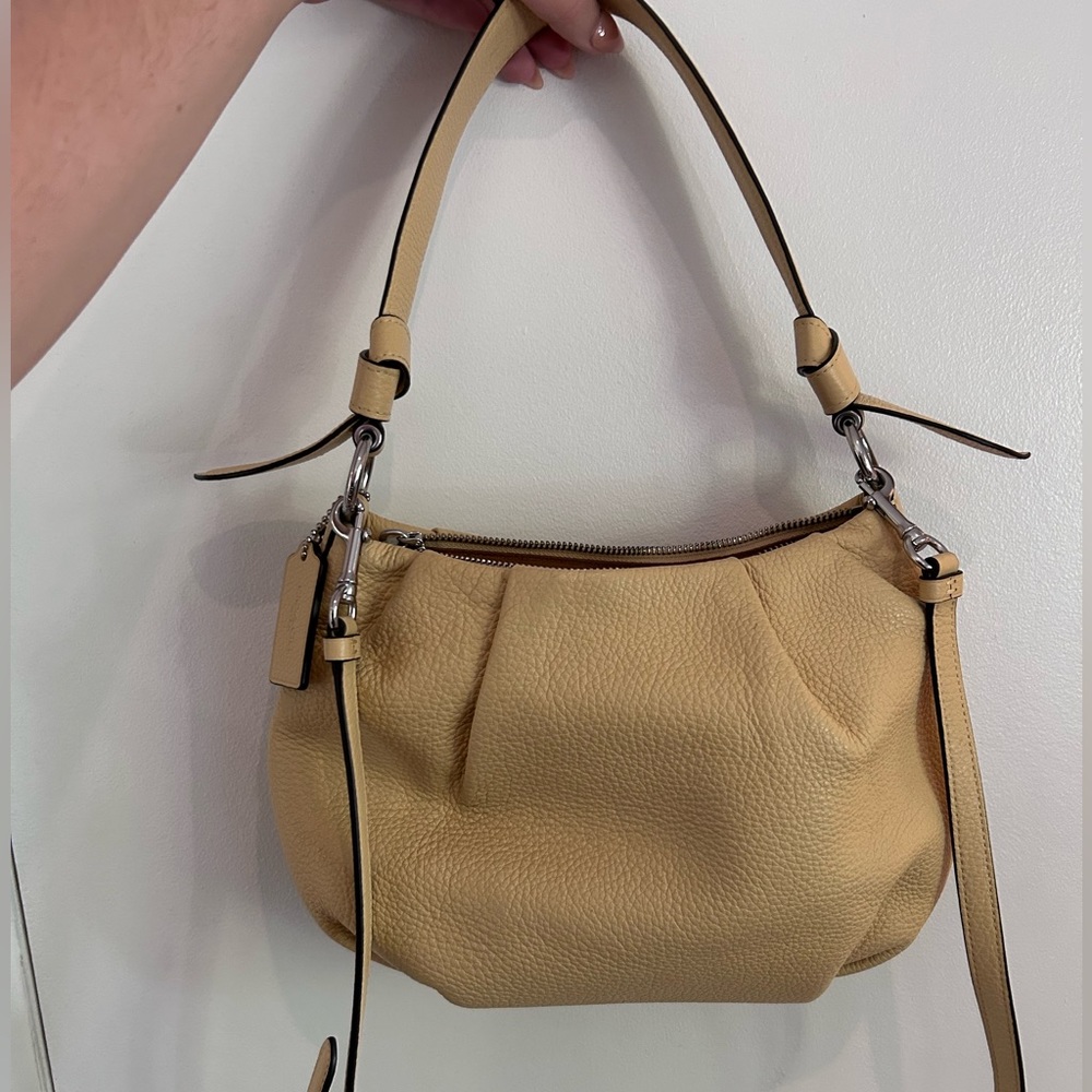Yellow Coach Bag ✨ - Picture 4 of 5